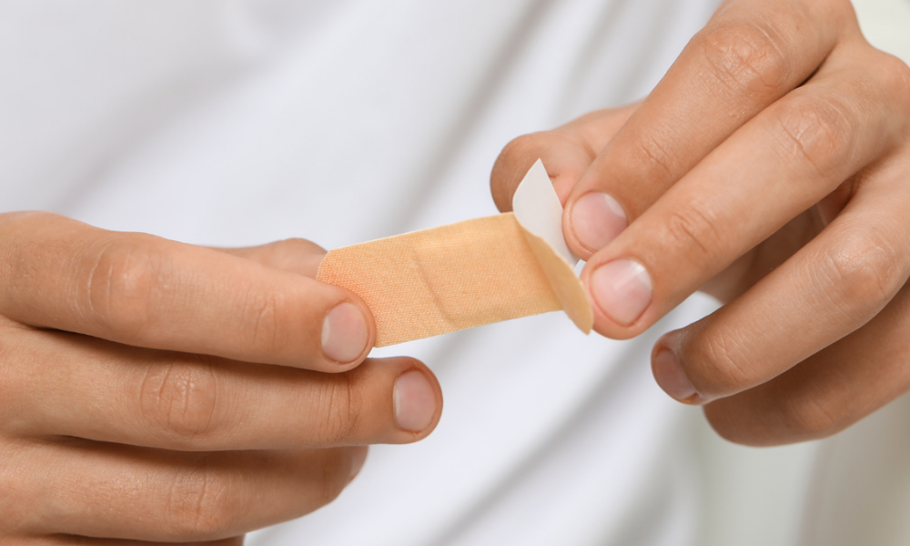 plaster-z-opatrunkiem