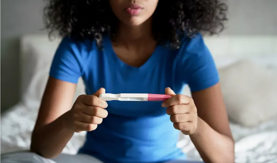 planowanie-ciąży-test-ciążowy